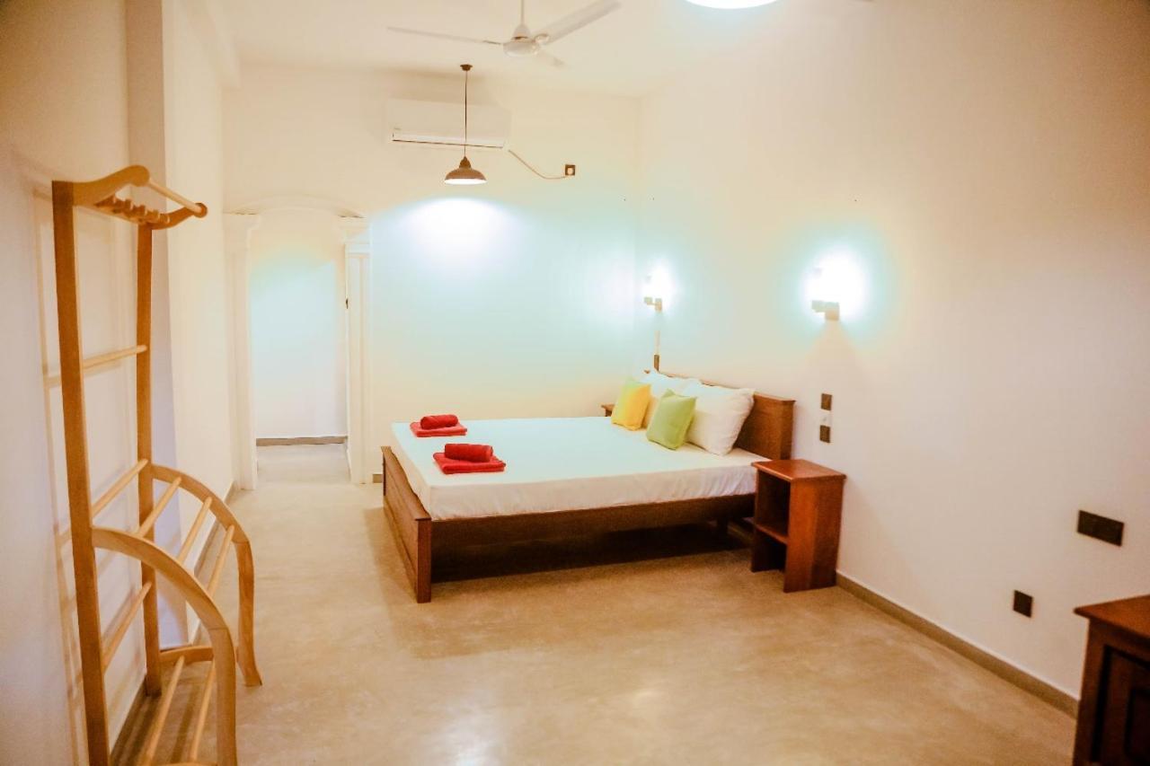 Sweet Emotion Hotel Mirissa Exterior photo